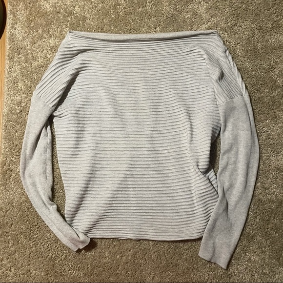 4/$20 💜 Dynamite sweater - Picture 2 of 4